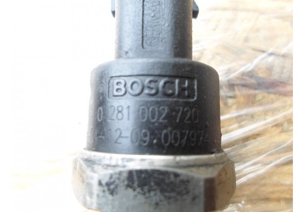 Датчик тиску подачі палива Renault Laguna II, Scenic II, Espace IV, Master II, Trafic II, Megane II, Kangoo 1.9, 2.2, 2.5 dci, Bosch, 8200418270, 0281002720